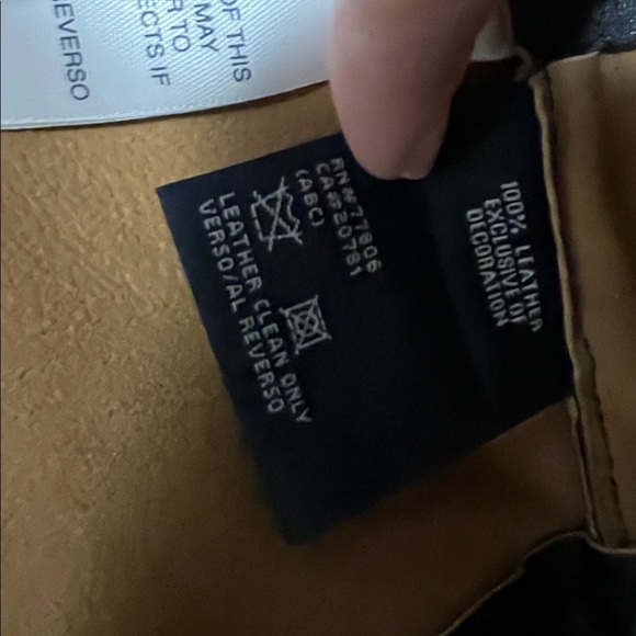 NWOT Tommy Hilfiger Black and Tan Leather Lightweight Jacket - Picture 4 of 11